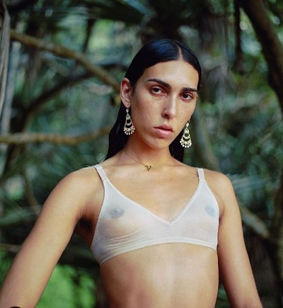 Raya Martigny is 27 years old