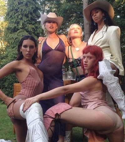 Raya Martigny with her friends
