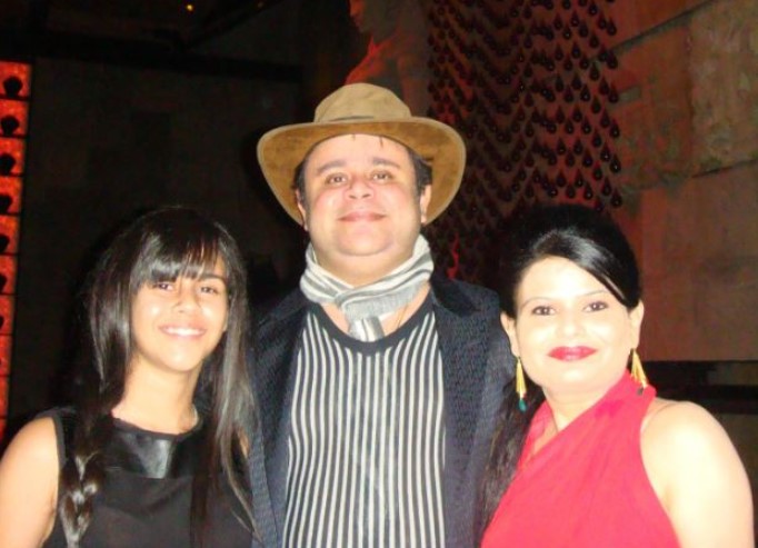 Ashwani Gujral with his daughter Rtunjya Gujral & spouse