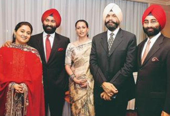 Japna Malvinder Singh is the wife of Malvinder Mohan Singh