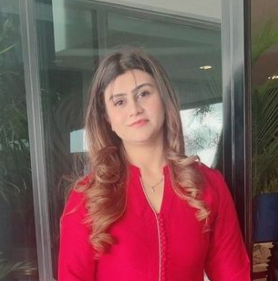 Ayesha Razzaq net worth