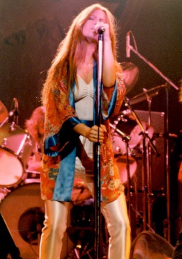 Dale Krantz Rossington is a popular singer and songwriter