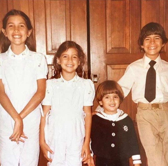 Jackie Sandler's childhood pic with her siblings
