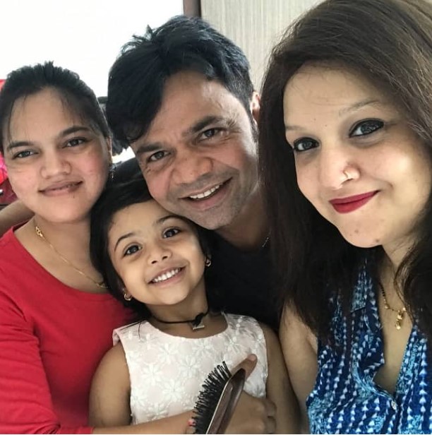 Radha Yadav with her hubby Rajpal Yadav and their daughters
