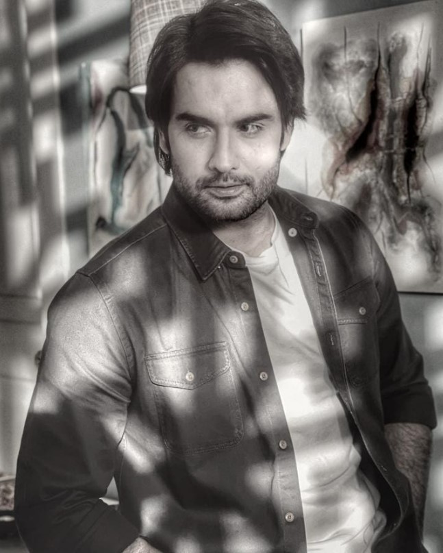 Vivian Dsena religion