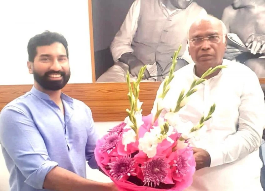 Anil Antony's political career started in the Indian Youth Congress