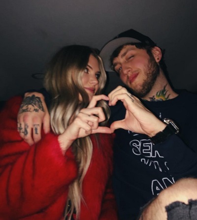 Faze Banks with his girlfriend