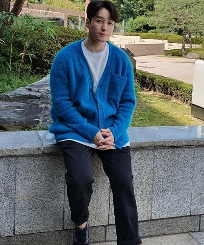 Shim Hyung-Tak height is 5 feet 10 inches