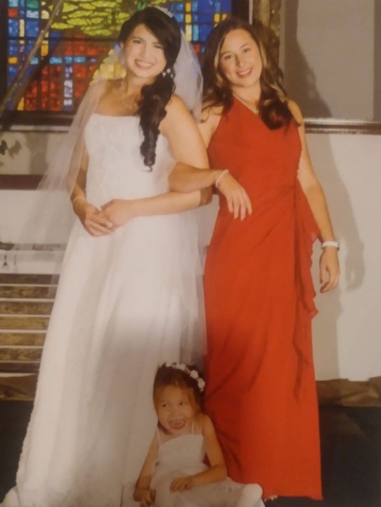 Cristina Pangalangan with her sisters