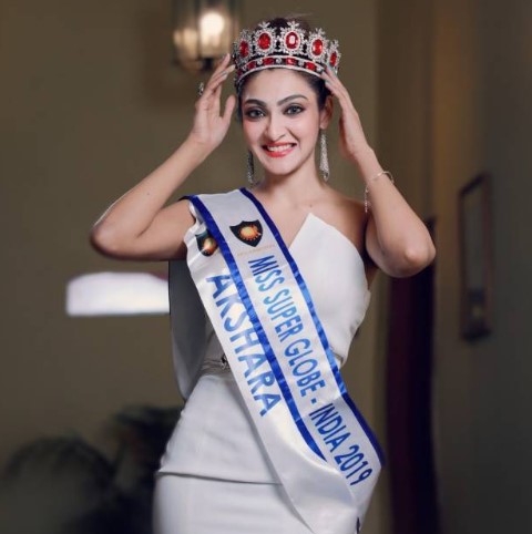 Akshara Reddy won the title of Miss Super Globe India in 2019