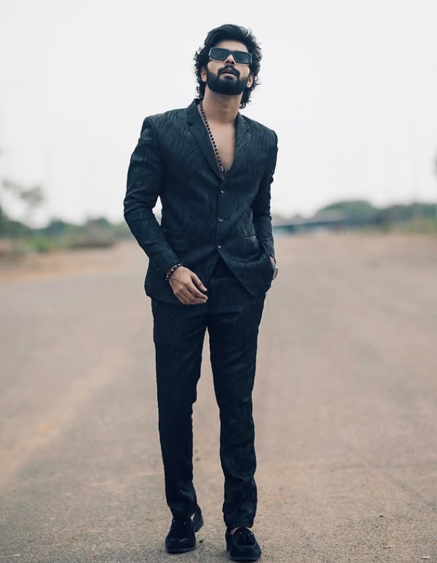 VJ Vishal height