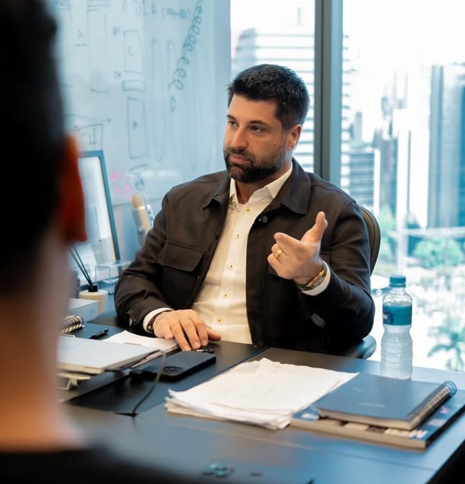 Alfredo Soares profession