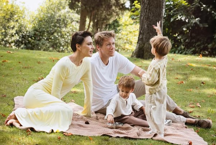 Ceylan Atinc with her husband and kids