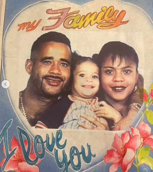 ClassyJenn's childhood image with her parents