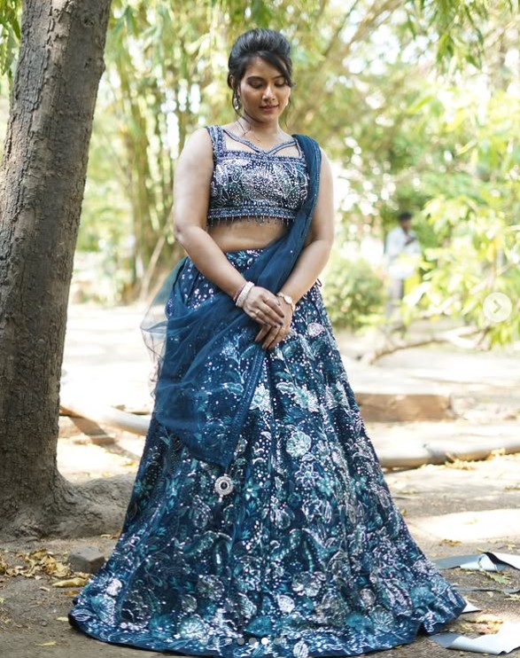 Dhivya Duraisamy height