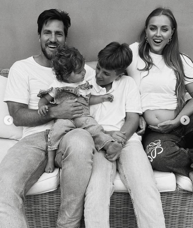 Irene Lara with her partner Borja Gross and kids