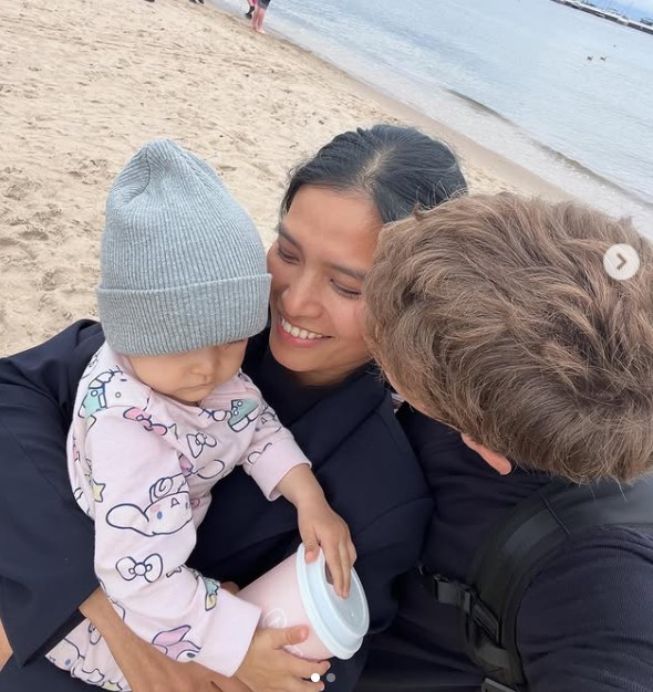 Janine Tugonon with her husband and kid