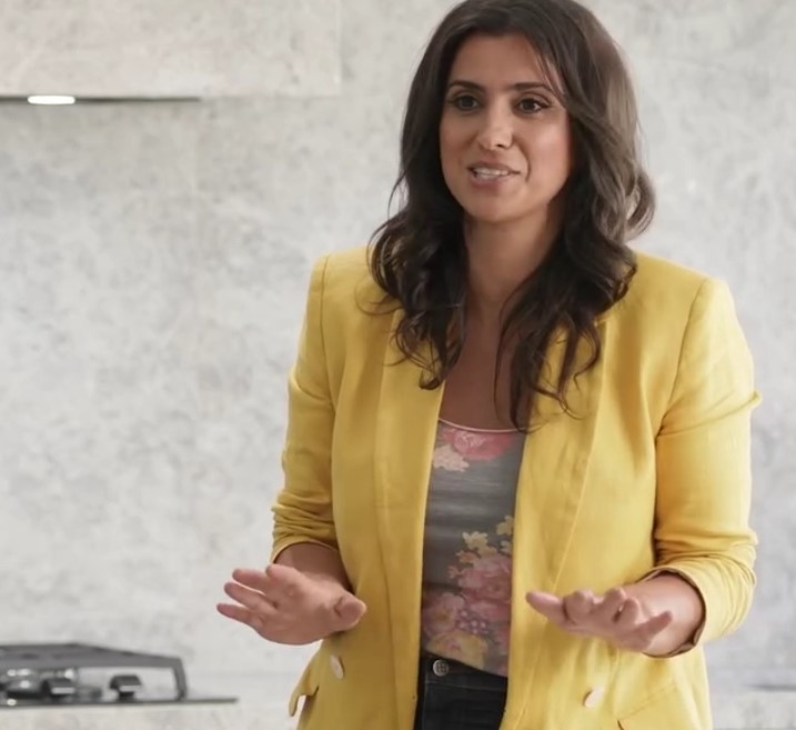 Laleh Mohmedi wiki