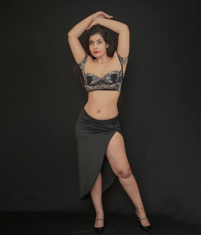 Ridhima Tiwari height