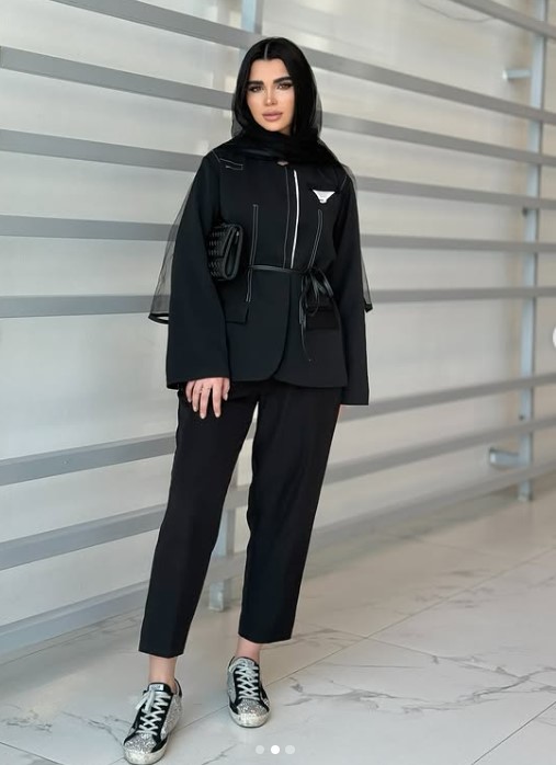 Vina Mohammadi height