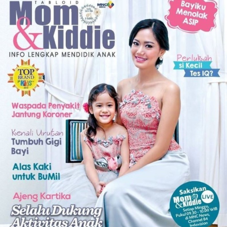 Ajeng Kartika bio