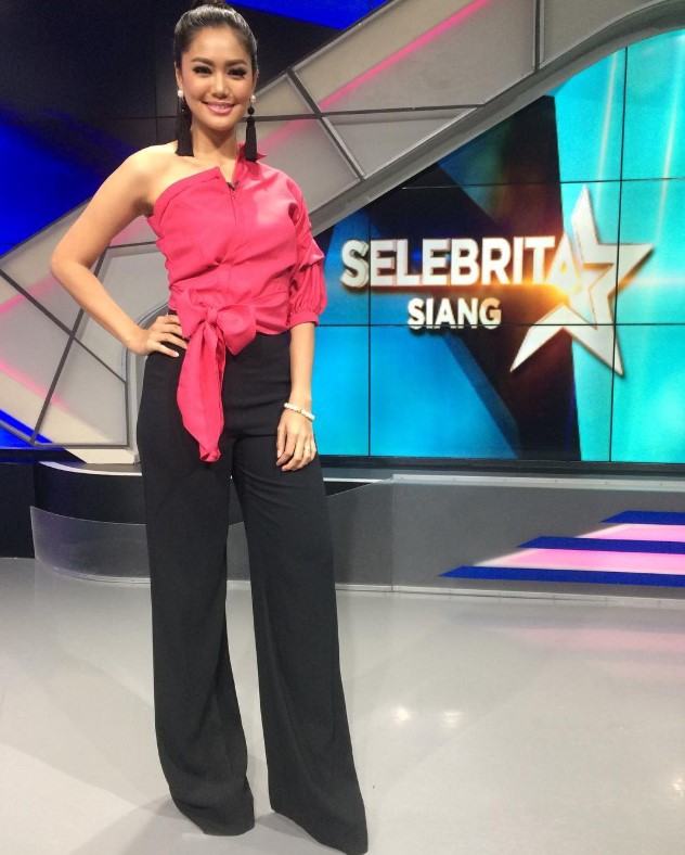Ajeng Kartika career