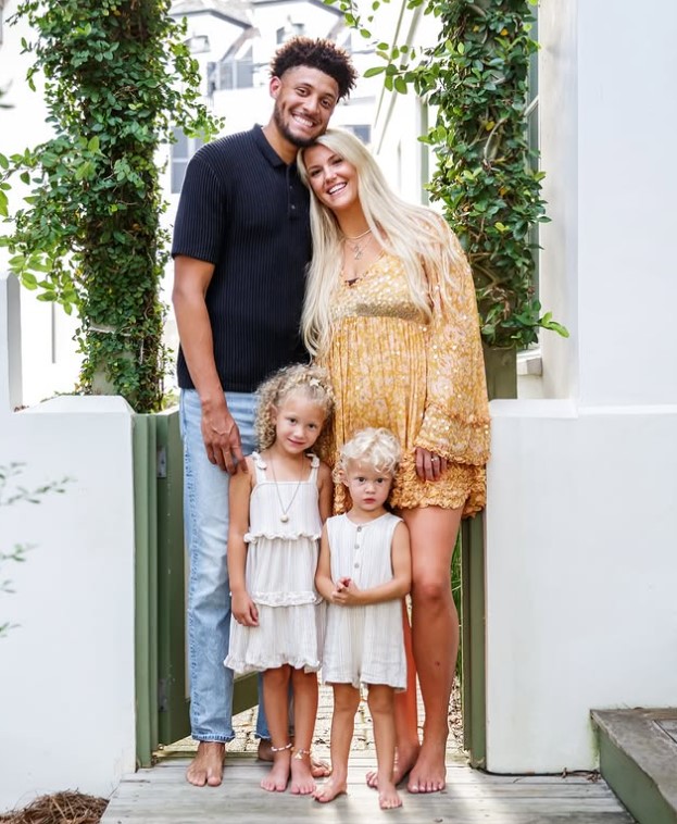 Brooke Copeland with her husband and kids