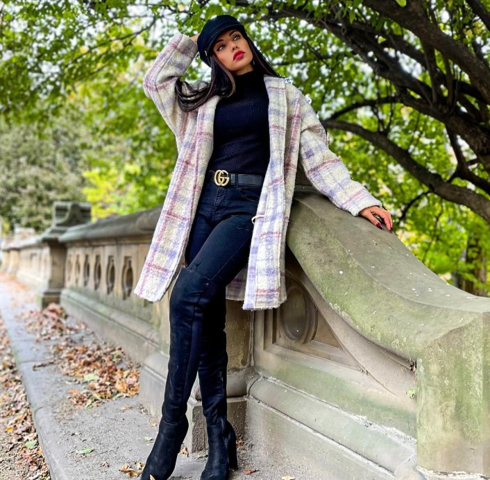 Diana Palomino height