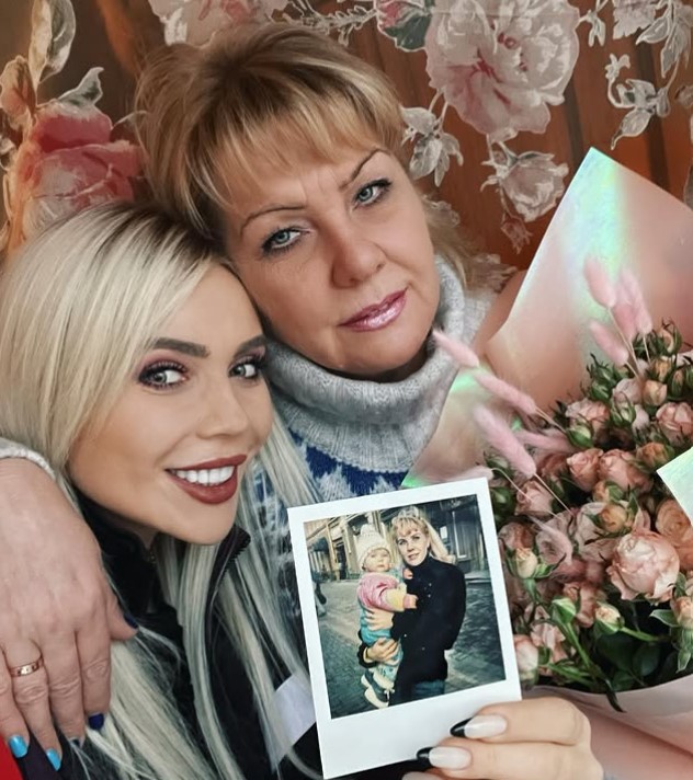Karina Kross with her mom