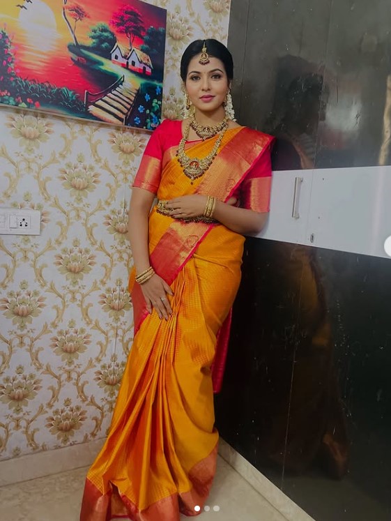 Mounika Subramaniam height
