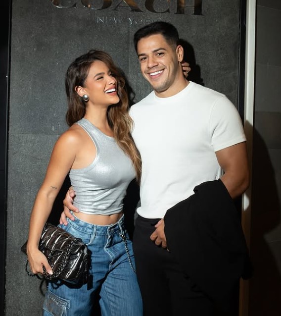 Thaliane Pereira with her husband