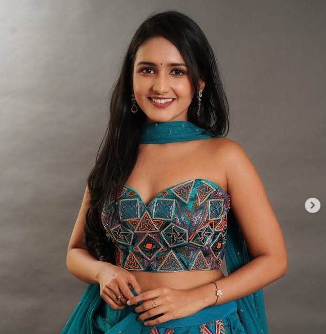 Palak Agrawal wiki