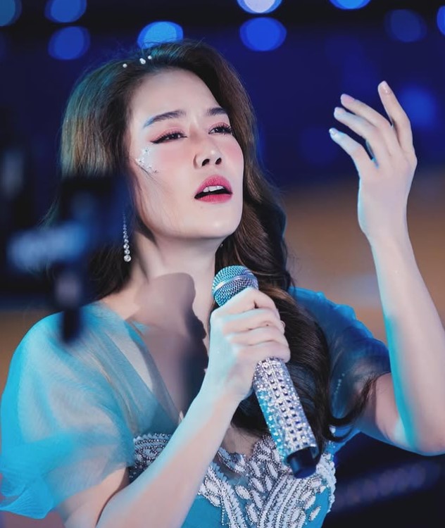 Thu Phuong career