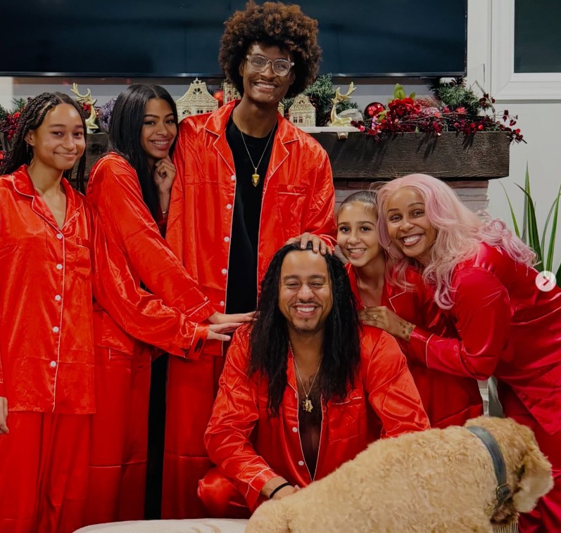 Chanell Angelique with her husband and kids
