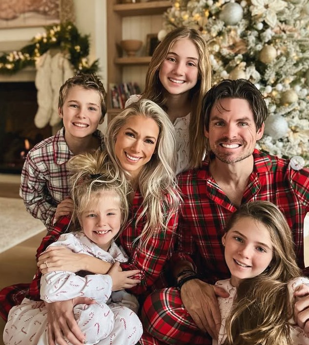 Janene Crossley with her husband and kids