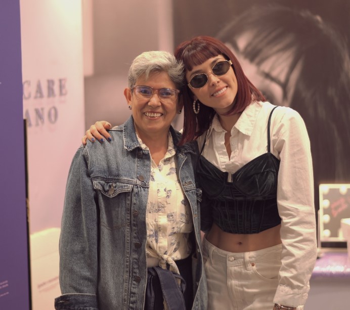 Kika Nieto with her mother