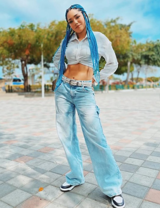 Sara Toscano height