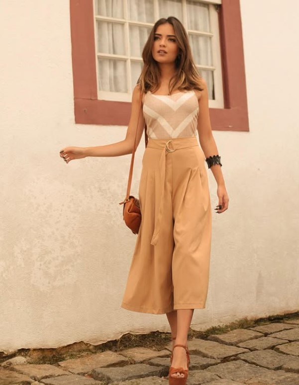 Anna Cerqueira height