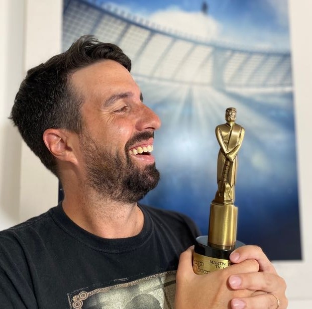 Flavio Azzaro award