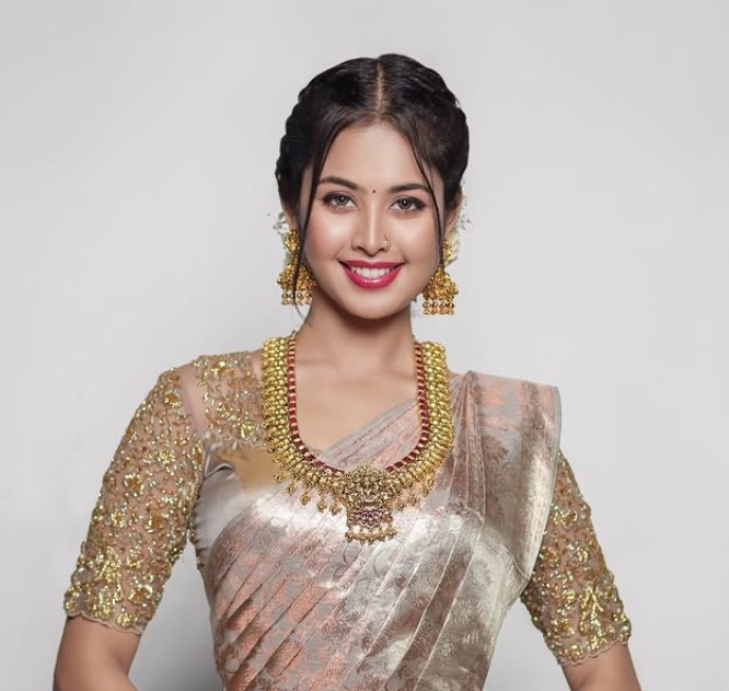 Gayathri Sri age