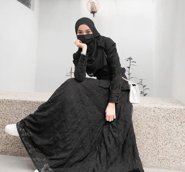 Iqa Jalil biography
