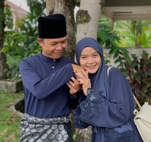 Iqa Jalil with her husband