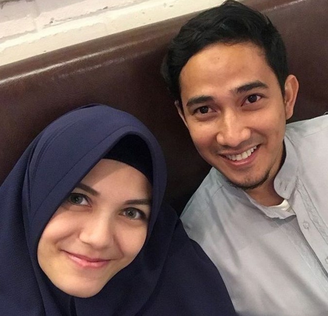 Nadya Almira with Ray Rendy