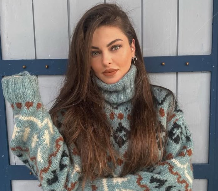 Sinem Umas age