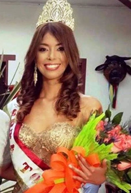 Yaya Muñoz after being crowned Señorita Tolima (2015)