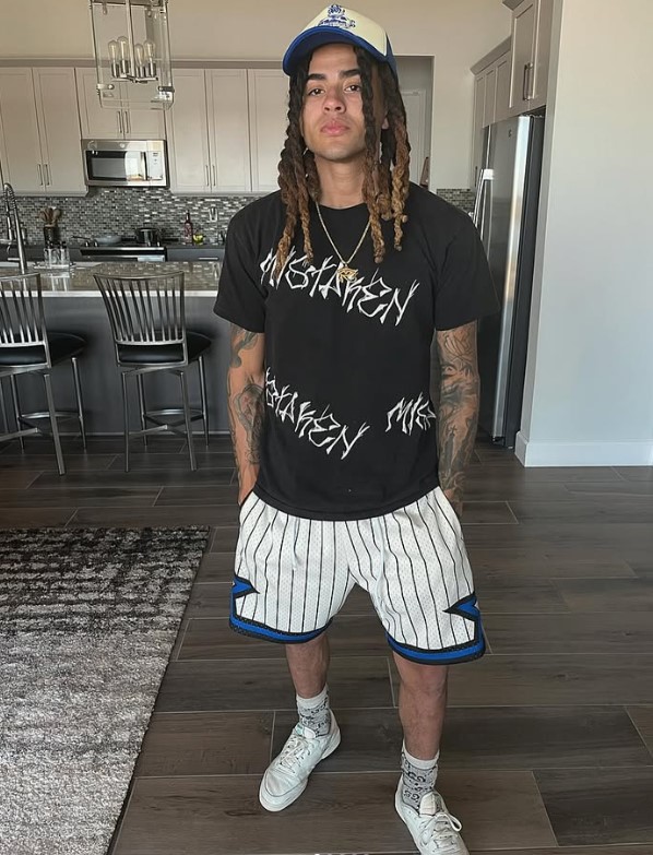 Bam Savage height