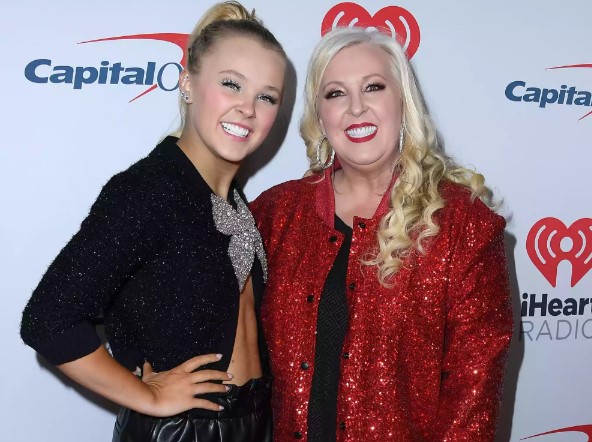 Jessalynn Siwa with her daughter JoJo Siwa