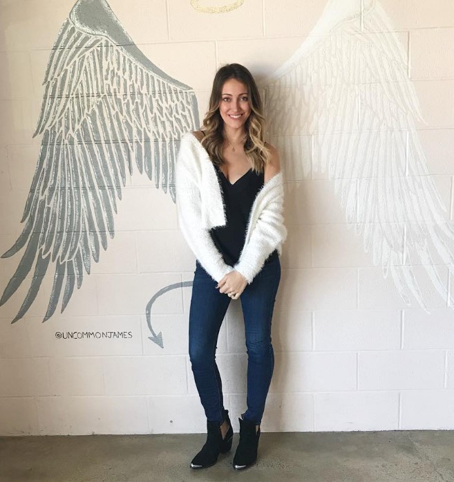 Myka Stauffer height