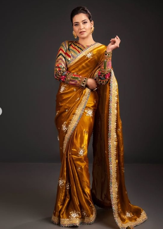 Priyanka Sarkar height