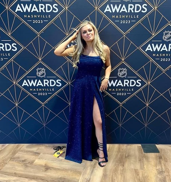 Sara Civian height